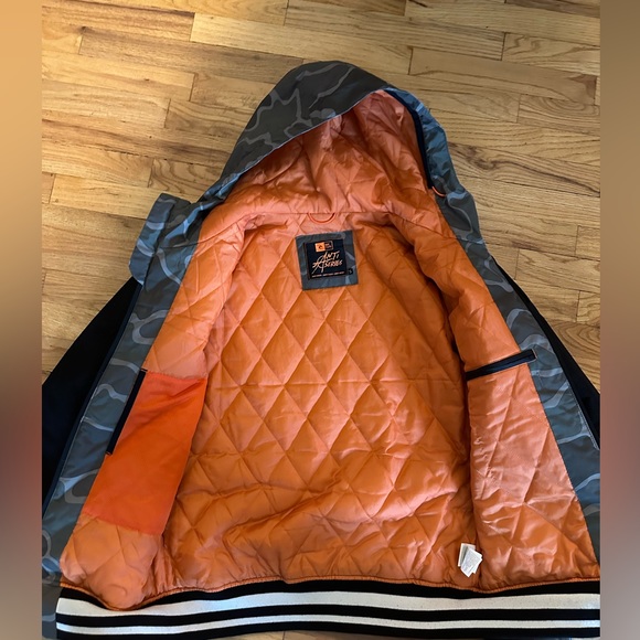 Rip curl lightweight insulated jacket - Picture 5 of 7